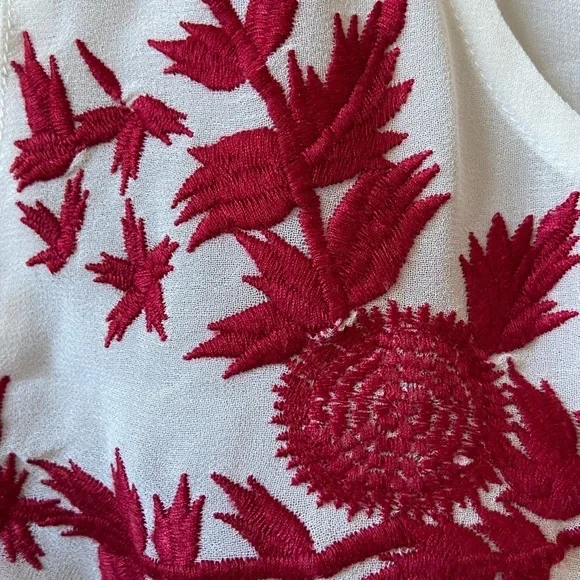Embroidered white/red blouse M - Picture 5 of 5